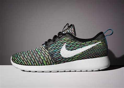 Silberne Nike Roshe Run online 